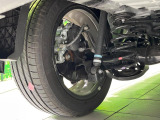 お車を安心してお乗りいただく為には、足回りの定期点検が欠かせません。サービスサポート(有償保証)では無料点検もご提供しており、安心のカーライフをお過ごしいただけるサポート体制が整っています。