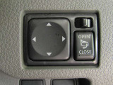 電動格納機能付きドアミラー☆ワンタッチで、運転席からドアミラーを格納できます。狭い駐車場でもご安心です。