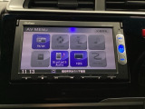 ドライブの必需品。見やすい・使いやすいHonda純正のメモリーナビを搭載。Bluetooth機能もついているのでお持ちのスマートフォンと連携させて、さらに便利に利用が可能です。
