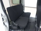 ゆとりある広々とした車内空間は、ドライブを始め買い物や、お仕事など幅広く活躍します。一人でもみんなとでもお出かけを楽しみましょう!