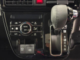 オートエアコンで操作も簡単です♪寒い冬も暑い夏でも車内快適!