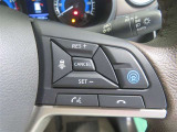 日産の運転支援技術「プロパイロット」。アクセル・ブレーキ・ハンドリングを自動操作し、長距離ドライブをアシストします。