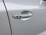 これは、便利!!アドバンストキー これをバックに入れておけばドアの施錠やエンジン始動が出来るんです。鍵を探さなくてもいいんです☆