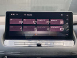 日産純正ナビゲーションには、フルセグTV・Apple Car Playブルートゥースオーディオなど様々なソース機能が付いています。是非、お気に入りの音楽で楽しい運転の時間をお過ごし下さい。