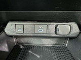 シガーソケット用の充電器が使用可能です!