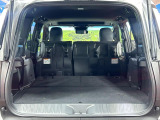積み下ろしのしやすいデッキにはたっぷりと荷物を積み込んでいただけます。遊びから仕事まで、様々なシーンで頼れます♪