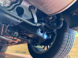 お車を安心してお乗りいただく為には、足回りの定期点検が欠かせません。サービスサポート(有償保証)では無料点検もご提供しており、安心のカーライフをお過ごしいただけるサポート体制が整っています。