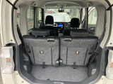 軽自動車の限られた室内空間をフルに活用し、小柄ながら過ごしやすい車内を作り出しています。