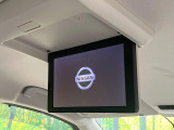【フリップダウンモニター】家族や友人とお出かけする機会が多い方に大人気のフリップダウンモニター!大画面モニターで車内はエンタメ空間!退屈しがちな長距離ドライブも楽しい時間に変わります!