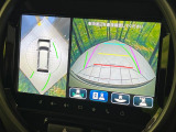 【全方位モニター用カメラ】専用のカメラにより、上から見下ろしたような視点で360度クルマの周囲を確認することができます☆死角部分も確認しやすく、狭い場所での切り返しや駐車もスムーズに行えます。