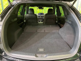 【パワーバックドア】スマートキーや運転席のボタンを押すだけでリアゲートが自動で開閉します!荷物を持っている時や、高い位置にあるバックドアを閉める際に便利な機能です♪