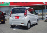 パールホワイト色。全体的にコンディション良いです。お車の詳細、ぜひお問い合わせください★