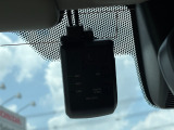前後とも純正ドライブレコーダー付き。あおり運転や事故時の証拠をしっかり残せる安心の装備です!!