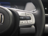 Hondaセンシングの機能のひとつ、アダプティブクルーズコントロール付!アクセルから足を離しても設定したスピードと前車との車間を保ち走行してくれます!車線維持もアシスト☆高速道路で疲労軽減ですね☆