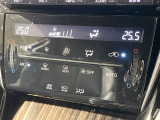 【左右独立型フルオートエアコン】運転席と助手席でそれぞれお好みの温度に設定可能。同乗者にも配慮した、快適な空調をお届け致します。