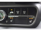 運転席・助手席に2段階の温度調整があるシートヒーターを装備。寒い朝、車に乗り込んですぐにシートヒーターをオン!温かさが広がり、冷たい朝も快適に始まります♪