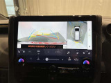 【バックモニター】駐車時に後方がリアルタイム映像で確認できます。大型商業施設や立体駐車場での駐車時や、夜間のバック時に大活躍?