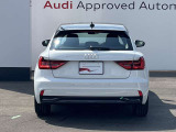 認定資格を持つテクニシャンにより入念なメンテナンスが施され、お客様のもとに。「Audiが2度認めたAudi」が高品質であることには、確かな理由があります。