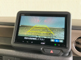 【バックカメラ】リバースにするだけで映ります、後方の安全確認や、狭い駐車場での車庫入れ、雨の日や夜間など視界の悪い時に便利です!安全にバックする為には欠かせない装備です。