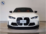 ☆BMWの代名詞とも言える【キドニーグリル】一目見ただけでBMW車であると認識できる確固たるアイコンとして存在感を放ちます☆