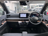展示車両は全車 クリーニング済。 専門業者さんにて内外装ともにキレイにしてご納車いたします。 また別途、各種コーティングもうけたまわってます。