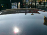 ルーフは建物が反射するくらい綺麗です。