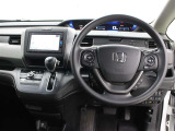 運転席廻りです。