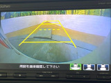 【バックカメラ】駐車時に後方がリアルタイム映像で確認できます。大型商業施設や立体駐車場での駐車時や、夜間のバック時に大活躍!運転スキルに関わらず、今や必須となった装備のひとつです!