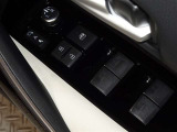 電動格納式ドアミラー・パワーウインドウを装備しています。