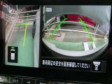 サイドモニター付きなのでギリギリまで幅寄せしちゃって下さい♪細い道などで対向車とすれ違う際にも便利ですよ★