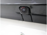 バックカメラが付いているので後方確認が非常にしやすいです。今や運転初心者も熟練者も必須装備!ついていて損はないですね♪