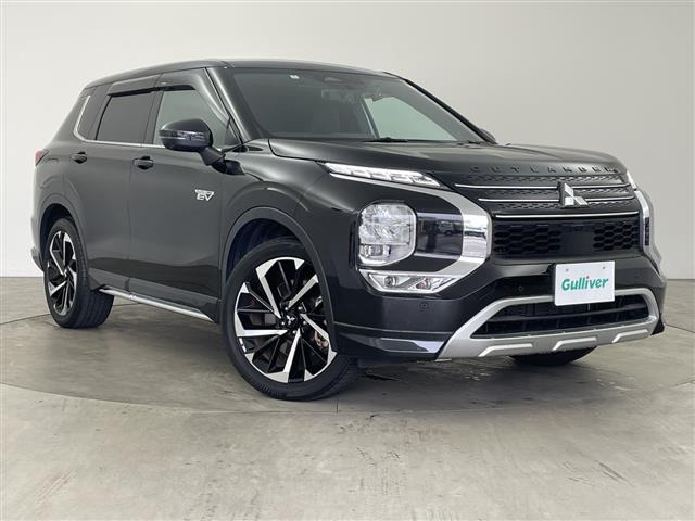 アウトランダー PHEV 2.4 P 4WD 本革シート