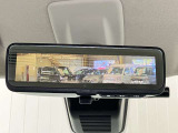 【スマートルームミラー】ルームミラー上に車体後方カメラの映像を映し出すことで車内定員、荷物状況に影響をうけません★たくさん乗せても、たくさん載せても、後方視界すっきりのインテリジェントルームミラー★