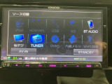 【ナビ】TV CD/DVD再生やBluetoothオーディオなど多彩なメディアに対応したメモリーナビを装備しています。
