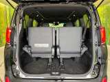 普段のお買い物や通勤、送迎等に十分な荷室スペースを確保しております。セカンドシートを倒すと、大きな荷物の積載も可能です♪