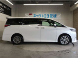 大きすぎず、小さすぎず、運転もしやすくシートアレンジも多彩で、どの世代の方にも気に入っていただけるお車です♪