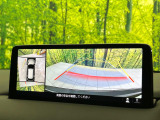 【360&deg;ビューモニター】専用のカメラにより、上から見下ろしたような視点で360度クルマの周囲を確認することができます☆死角部分も確認しやすく、狭い場所での切り返しや駐車もスムーズに行えます。