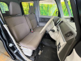 ドライバーによって運転しやすいポジションは異なり、あの車はどうなのか不安なこともありますよね。気になるお車は店頭で乗り込んでご確認いただけます♪