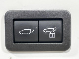 【パワーバックドア】スマートキーや運転席のボタンを押すだけでリアゲートが自動で開閉します!荷物を持っている時や、高い位置にあるバックドアを閉める際に便利な機能です♪