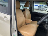 運転席は広々していて、シートは座り心地が良いので自分だけのくつろぎ空間が広がっています!