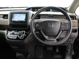 運転席廻りです。