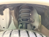 お車を安心してお乗りいただく為には、足回りの定期点検が欠かせません。サービスサポート(有償保証)では無料点検もご提供しており、安心のカーライフをお過ごしいただけるサポート体制が整っています。
