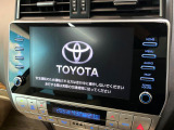 【メーカー純正ナビ】インテリアに溶け込むスタイリッシュな「専用設計」メーカーナビを装備♪視認性や操作性など基本性能にも優れ、より上質なカーライフをお楽しみいただけます。