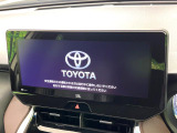【メーカー純正ナビ】インテリアに溶け込むスタイリッシュな「専用設計」メーカーナビを装備♪視認性や操作性など基本性能にも優れ、より上質なカーライフをお楽しみいただけます。