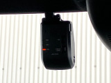 純正ドライブレコーダーを装着しています♪高画質、高機能で、毎日の運転に安心をプラスします!しっかり、録画できるマストアイテムです♪