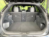 普段のお買い物や通勤、送迎等に十分な荷室スペースを確保しております。セカンドシートを倒すと、大きな荷物の積載も可能です♪