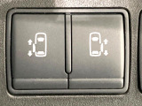 【両側パワースライドドア】スマートキーや運転席のスイッチで後席両側スライドドアの開閉が可能♪電動だから力を入れてドアを開ける必要が無く、小さなお子様でも簡単に開け閉めでき快適です♪