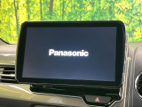 【大画面ナビ】人気の大型9インチナビを装備。存在感のある大画面はインパクト大!ナビ利用時のマップ表示は見やすく、テレビやDVDは臨場感がアップ!いつものドライブがグッと楽しくなります♪