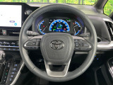 【純正革巻きステアリング】上質な革を使用することで、手にしっかり馴染みとても運転しやすいハンドルです♪