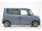 県内13店舗にて常時500台以上ダイハツ車を展示中です。見て、触って、納得のいく一台をぜひ見つけてください。
